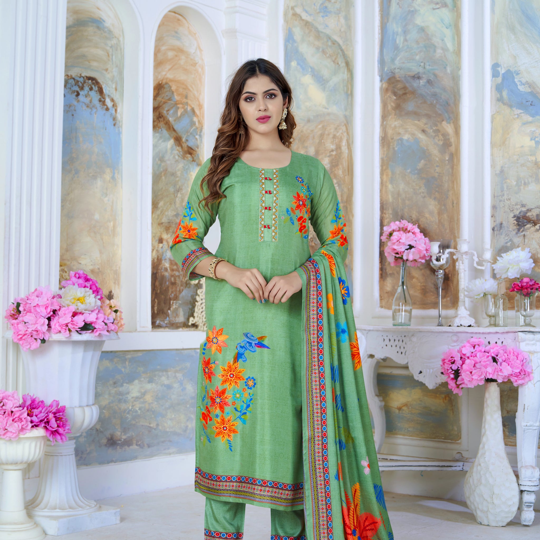 Emerald Green Suits With Handwork In Pure Viscose Muslin Fabrics