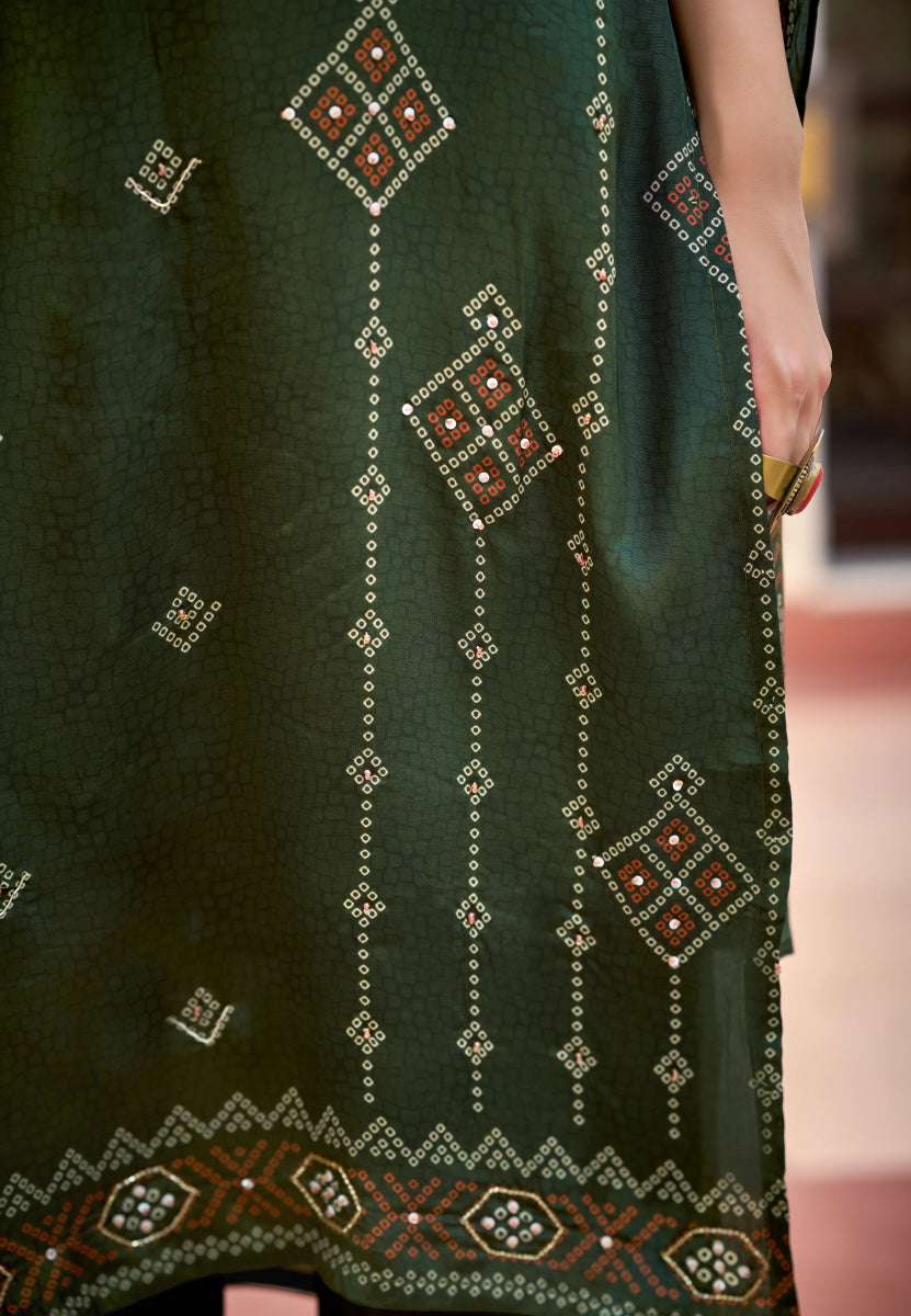 Shop premium women's ethnic suits – Avitra
