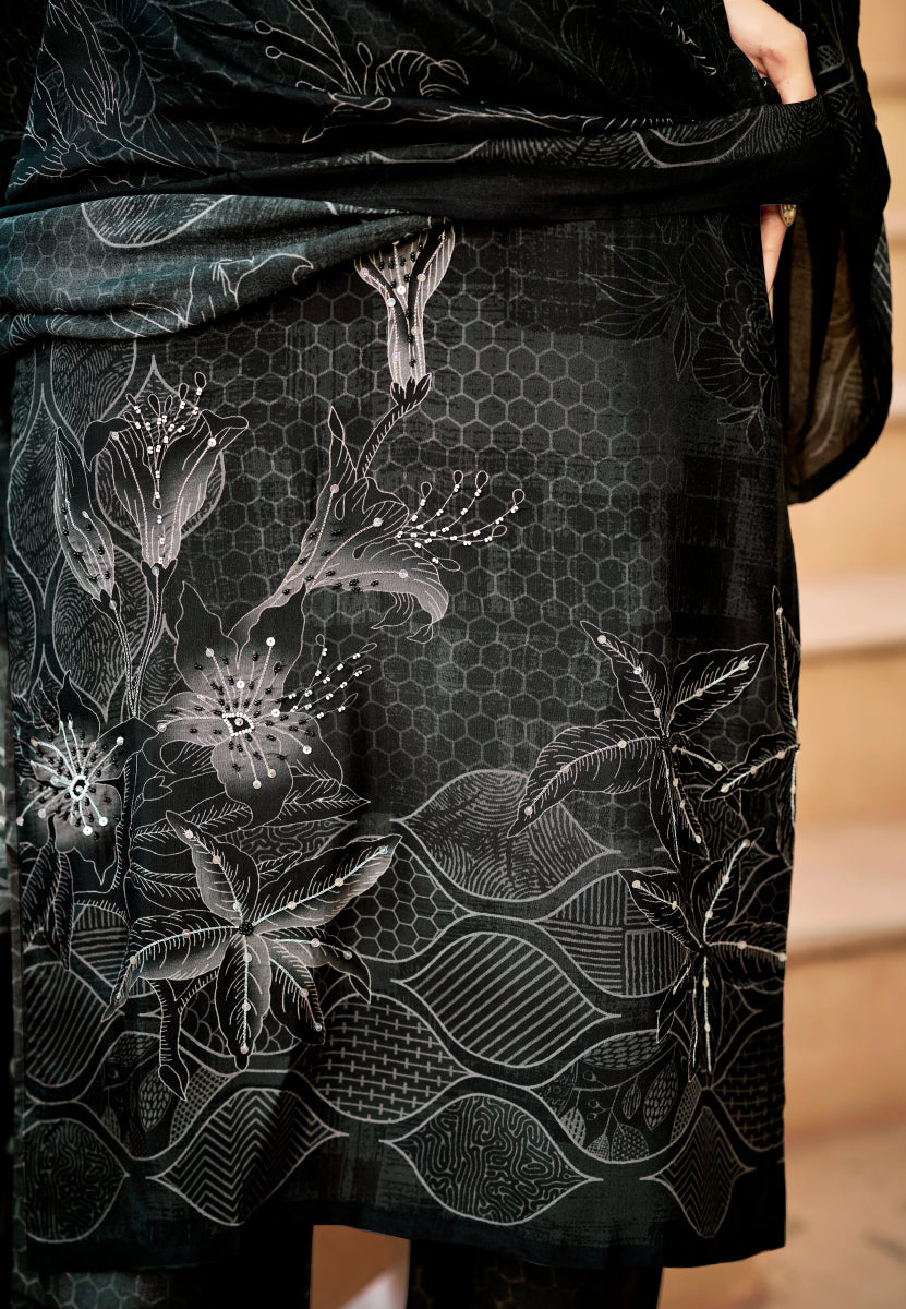 Shop premium women's ethnic suits – Avitra
