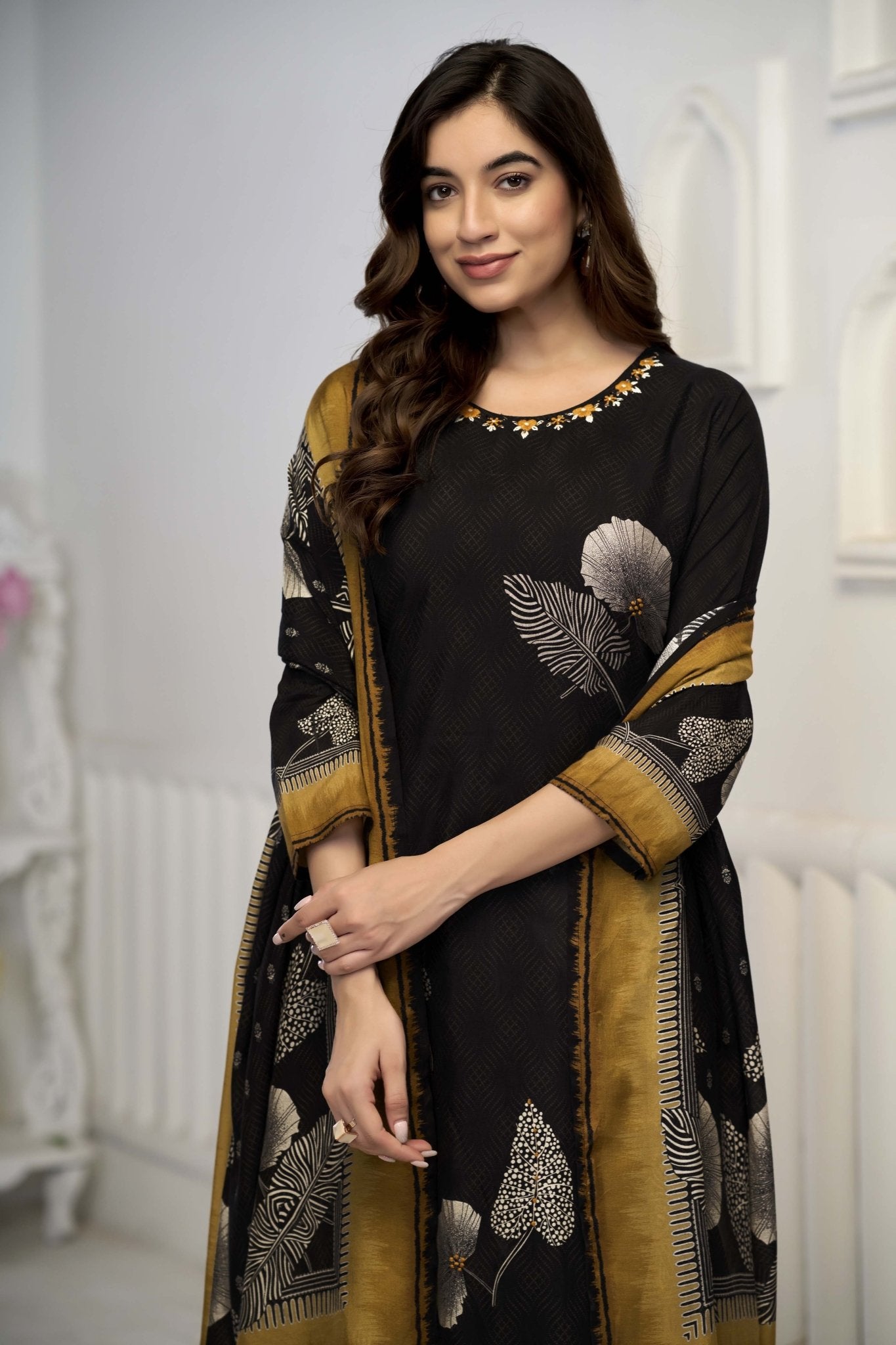 Black Leaf Suits - Buy Premium Ethnic Wear Online at Avitra