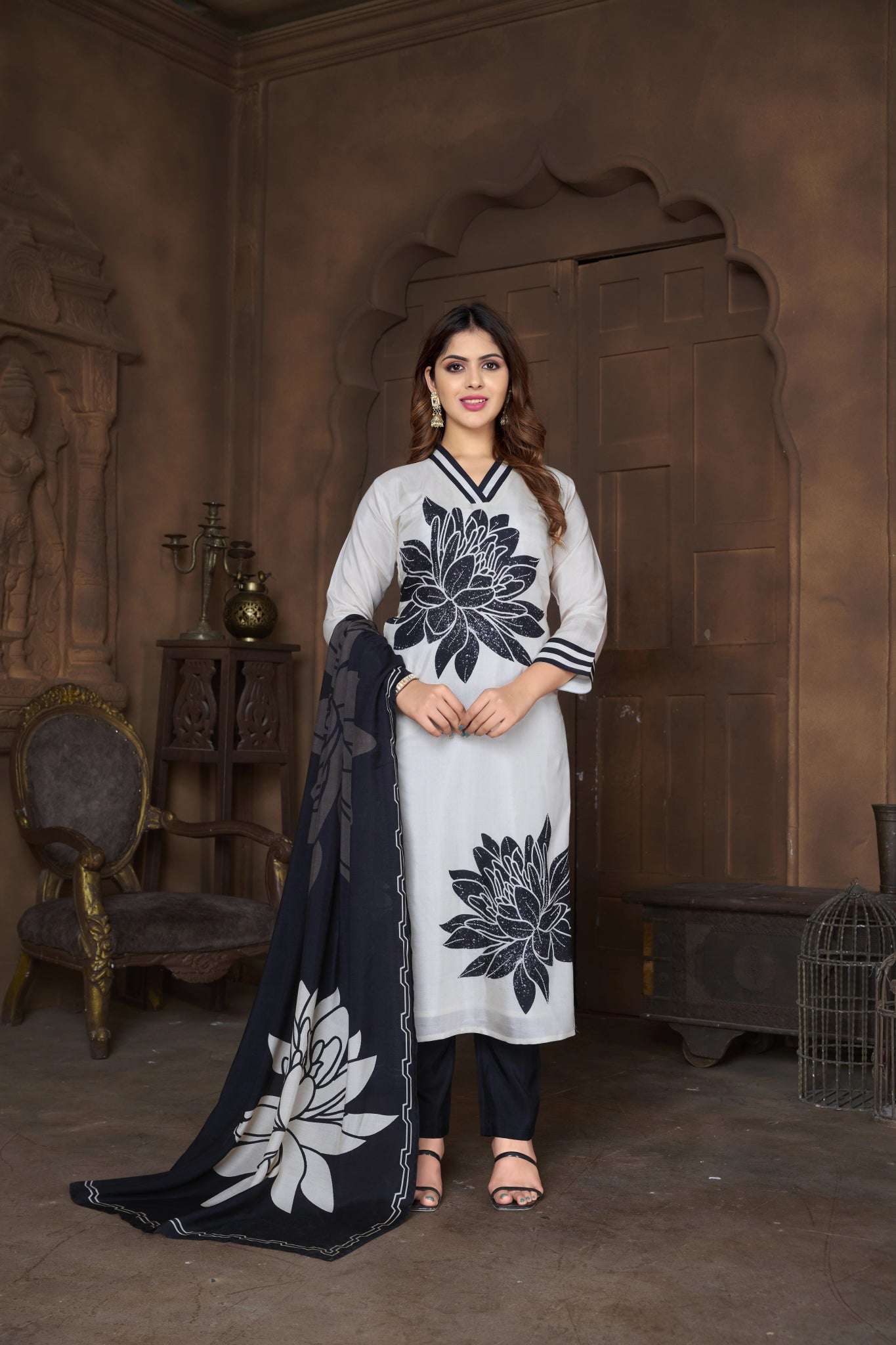 Cream Black Flower Suits - Buy Premium Ethnic Wear Online at Avitra