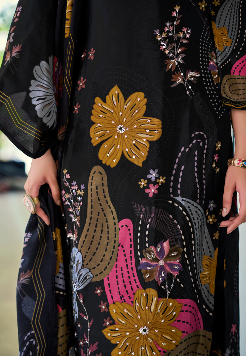 Shop premium women's ethnic suits – Avitra
