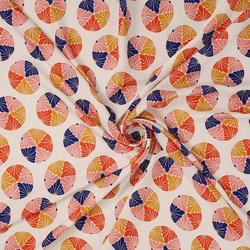 Round Leafs Pattern Digital Print Dolla Silk Fabric