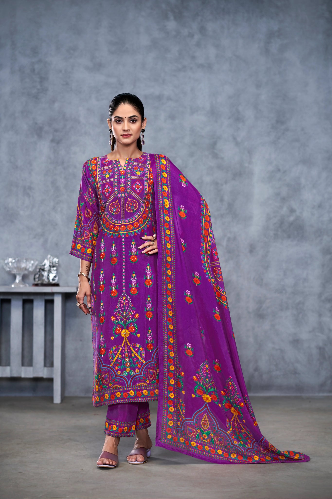 Lavender Suits With Handwork In Pure Viscose Muslin Fabric - Buy Premium Ethnic Wear Online at Avitra