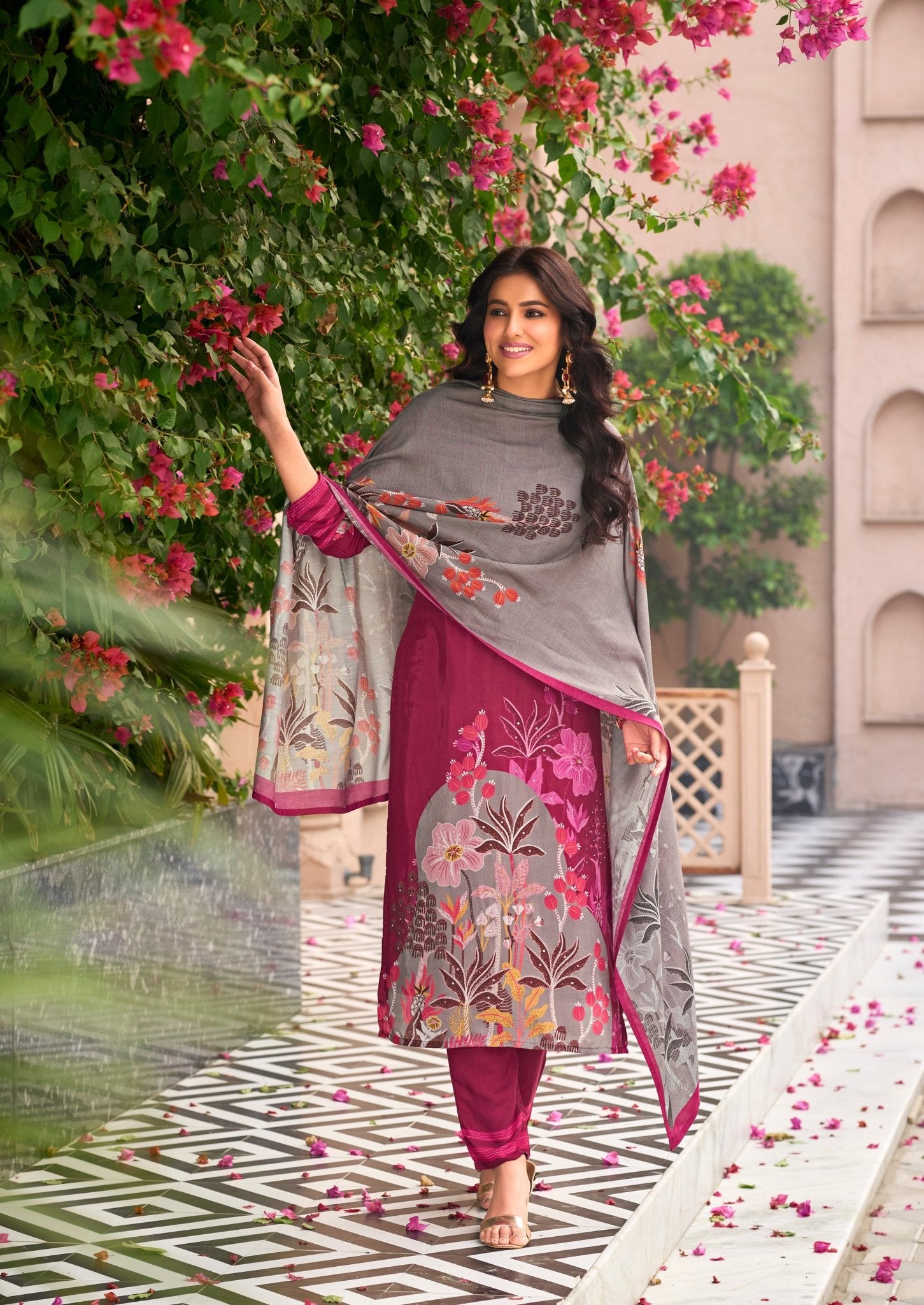 Magenta Suit Set - Buy Premium Ethnic Wear Online at Avitra