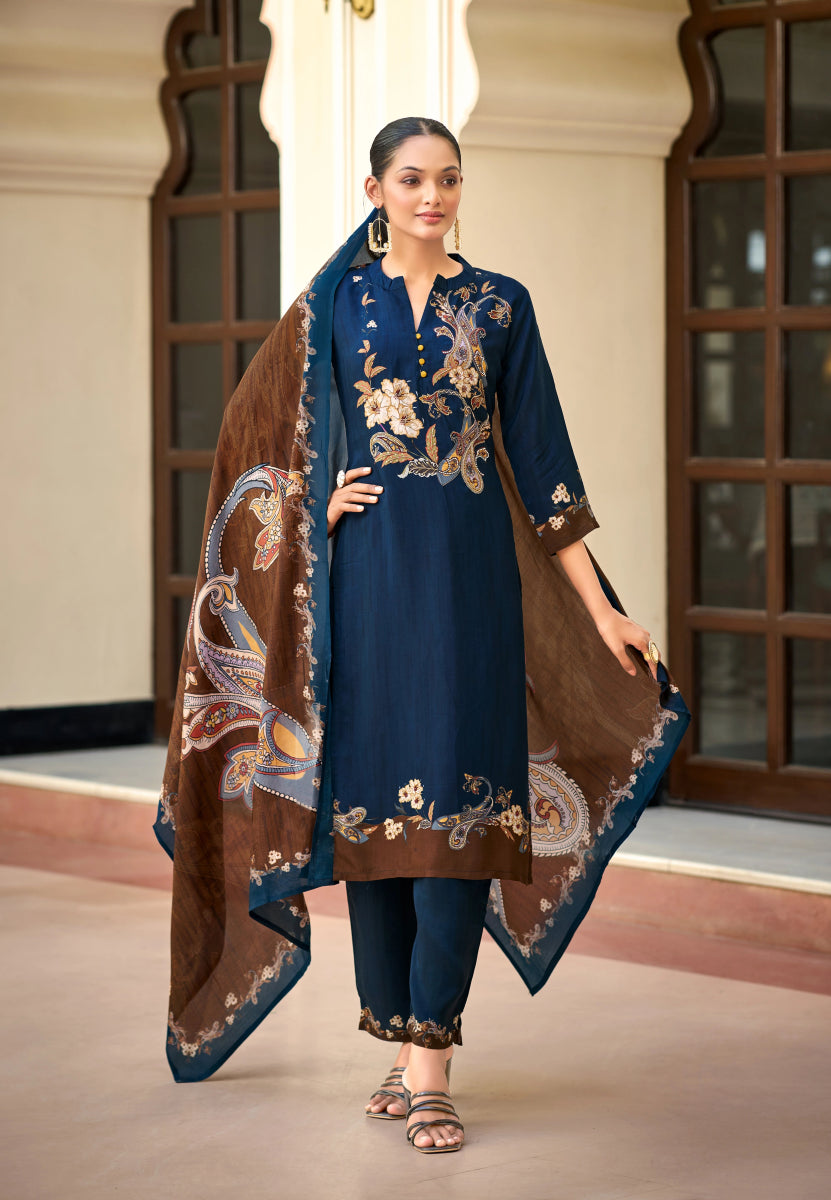 Shop premium women's ethnic suits – Avitra