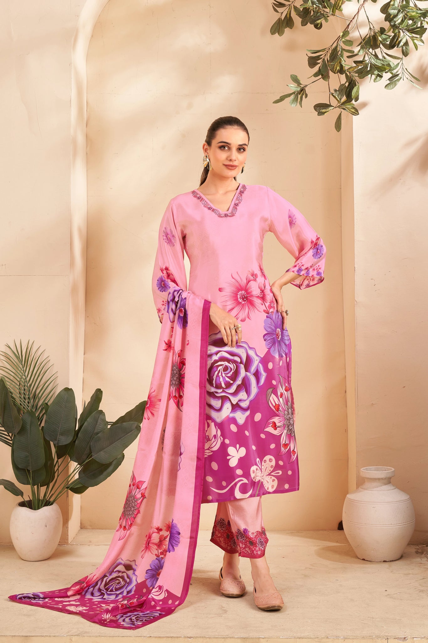 Pink Floral Embroidered Suit Set - Buy Premium Ethnic Wear Online at Avitra