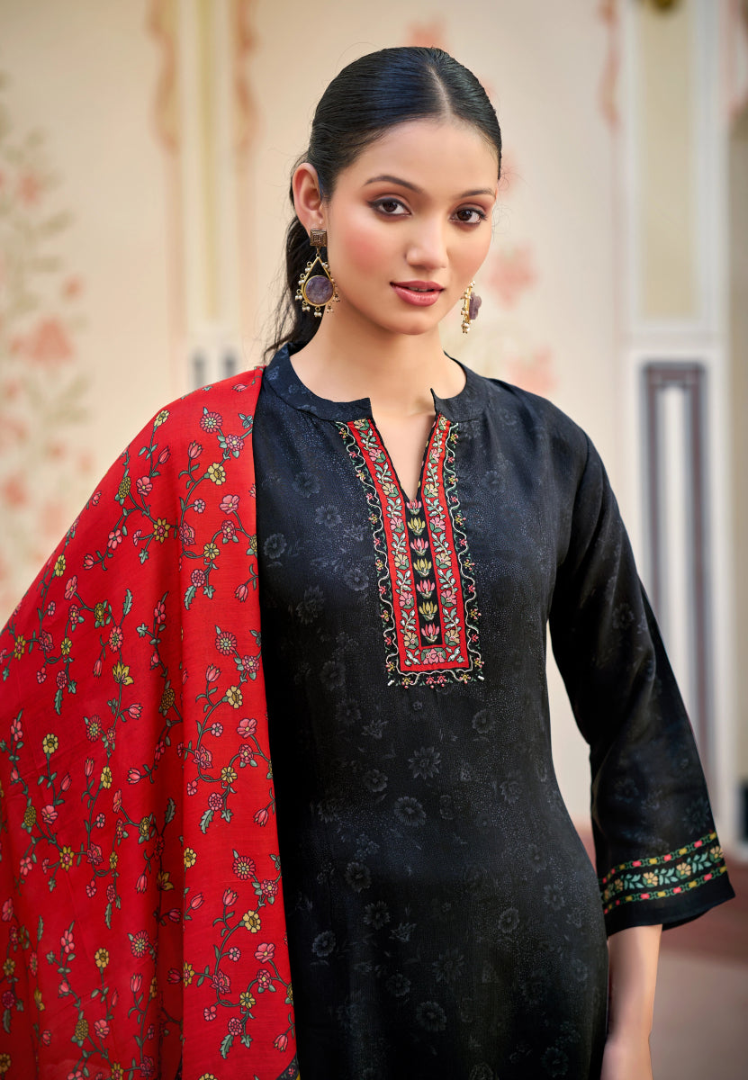 Shop premium women's ethnic suits – Avitra