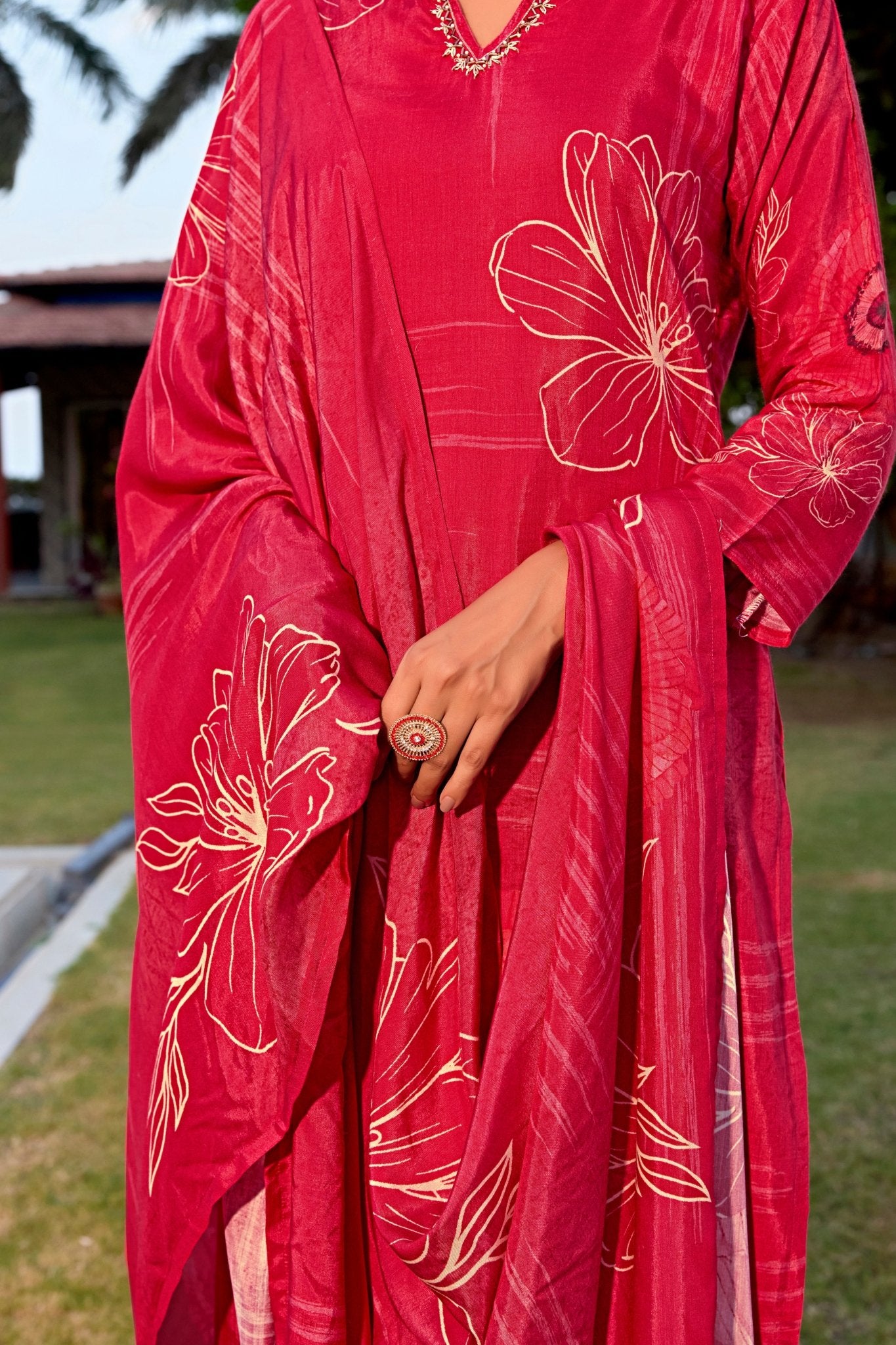 Red Flower Pattern Suits - Buy Premium Ethnic Wear Online at Avitra